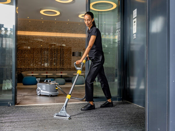 Karcher Puzzi™ 10/1 - Image 3